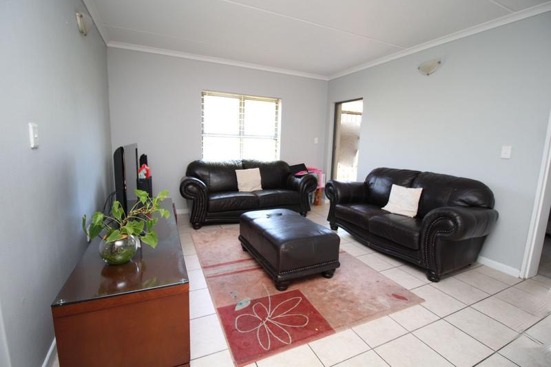 3 Bedroom Property for Sale in Vredekloof East Western Cape